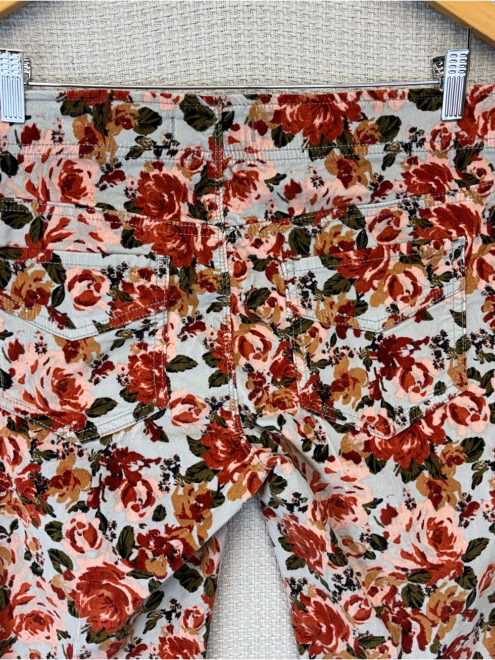 NWT Free People Driftwood Farrah Corduroy`Flare Pants Jeans Floral Burgundy 29 - Picture 7 of 9